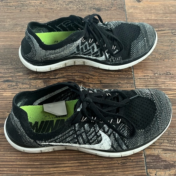 Nike free 4.0 flyknit black, gray and white sneakers - Picture 3 of 6
